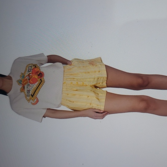 Etro T-Shirt! EUC! - Picture 3 of 7